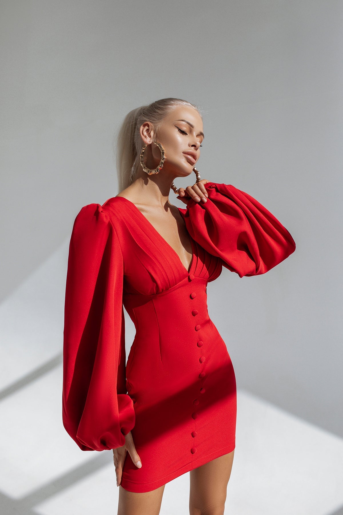 Océane Vêtements -  Elegant Red Backless Puff Sleeve Mini Dress