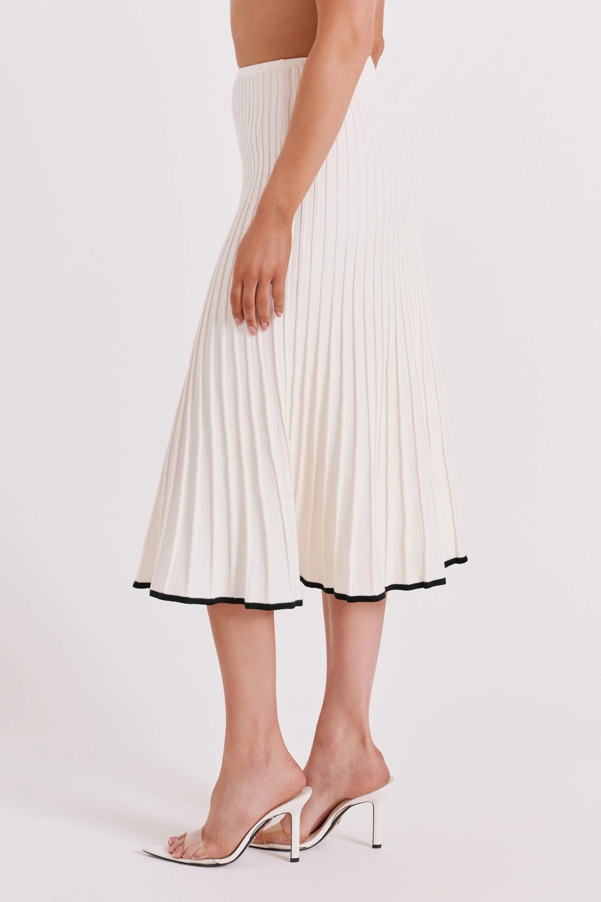 Océane Vêtements - Soleil Knitted Top and Midi Skirt Set