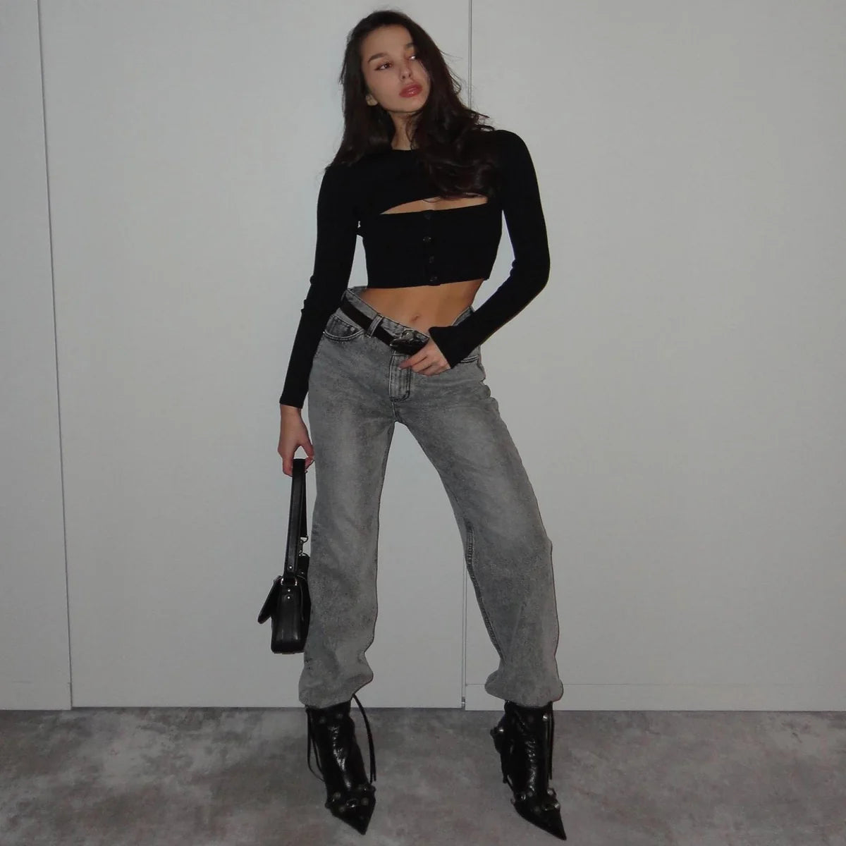 Océane Vêtements - Chic Front Slit Long Sleeve Crop Top